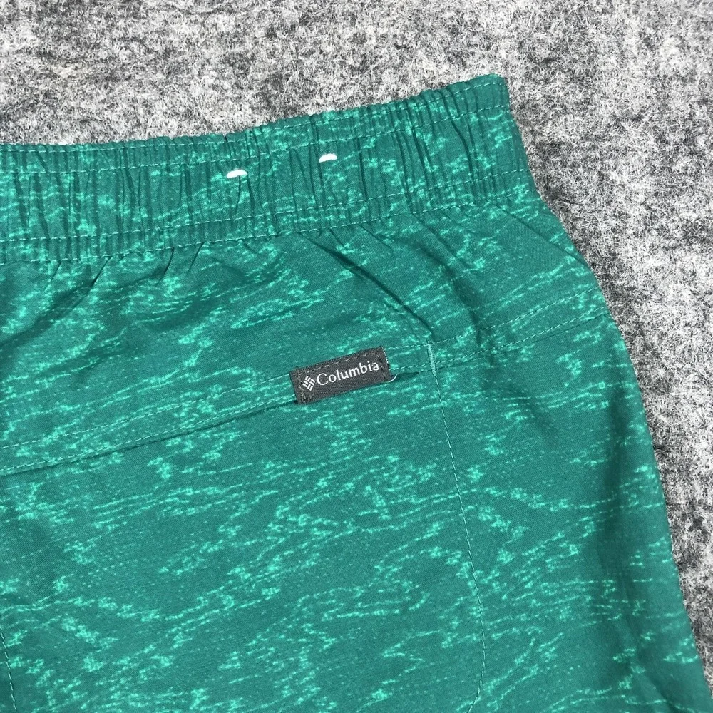 Columbia Swim Shorts Mens Small Green Geometric Print Drawstring Lined Trunks